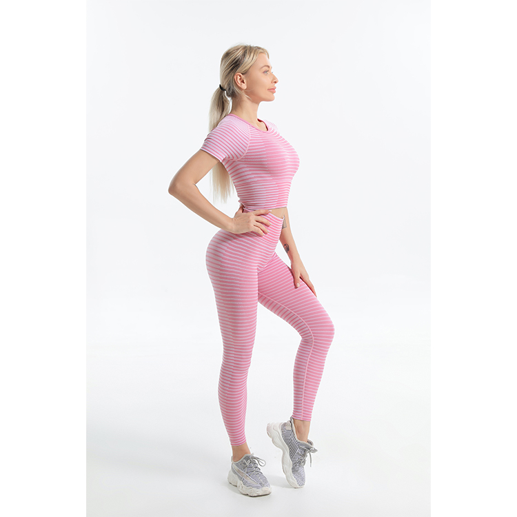 Seamless strip short sleeve crop top and leggings sets side 