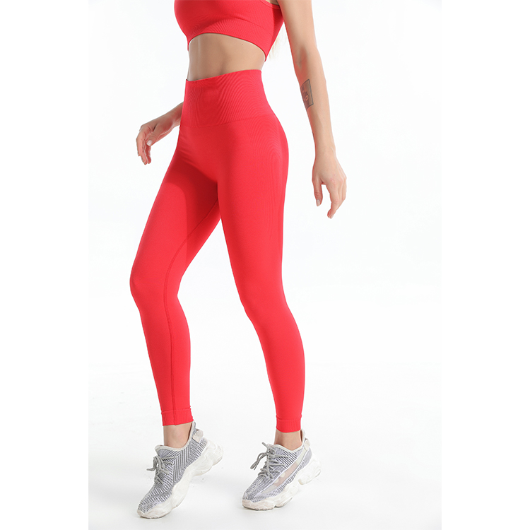 seamless red leggings side